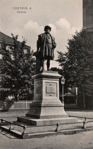 Historische Fotos von Küstrin Altstadt - Denkmal für Markgraf Hans *8